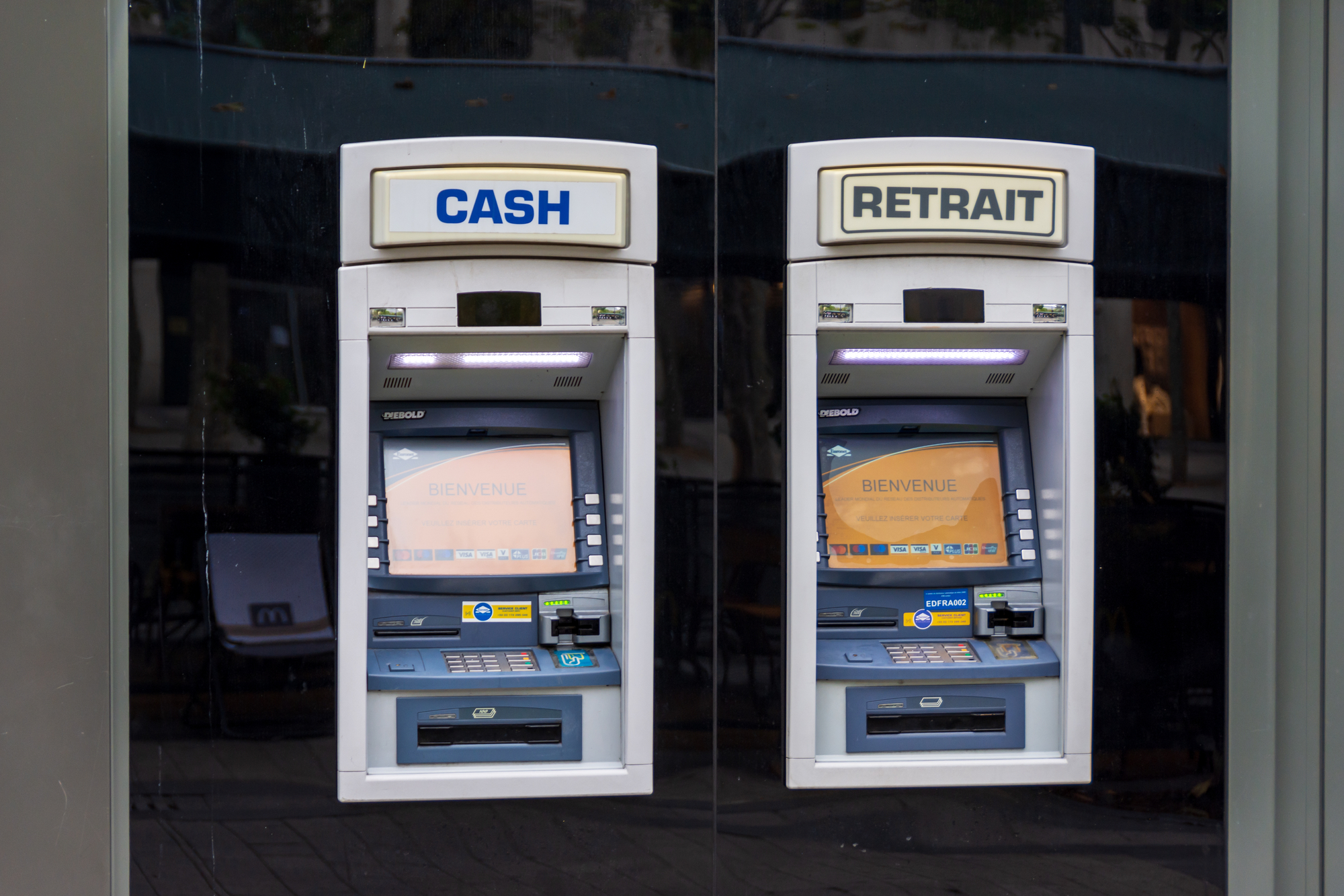 Paris, France: Bilingual ATM machines in Paris